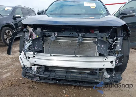 2024 Toyota Rav4 Xle from USA, damaged, VIN 2T3P1RFV1RW460490